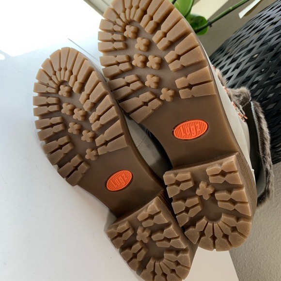 Lugz women's Adore Fur Classic Chukka Fashion Boot Size 7 - Picture 9 of 14